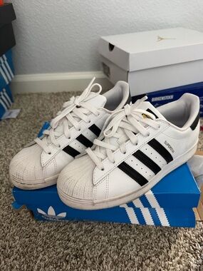 adidas Blue Shoe Box with White Label